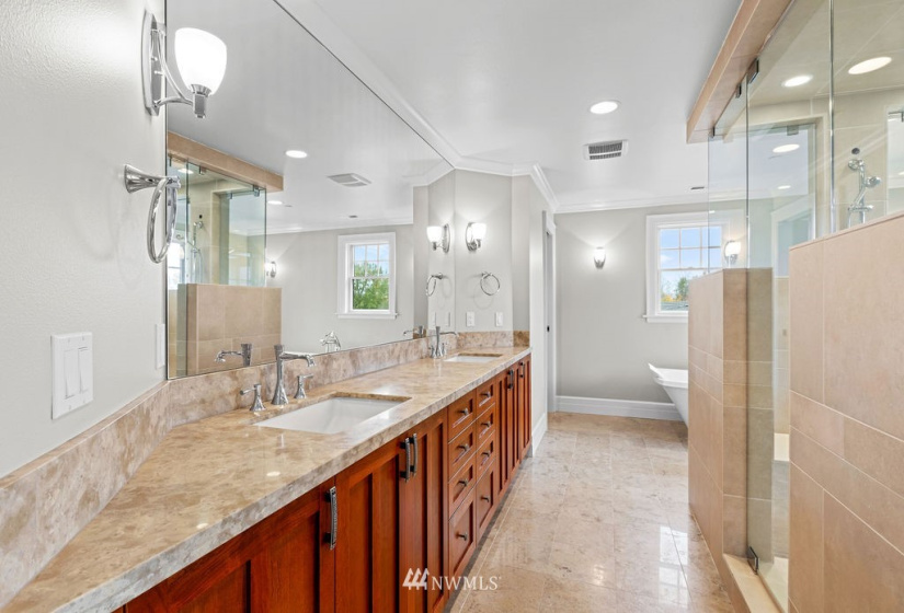 8928 33rd, Yarrow Point, Washington 98004, 4 Bedrooms Bedrooms, ,3 BathroomsBathrooms,Residential Lease,For Rent,33rd,NWM1877914