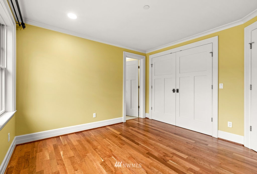 8928 33rd, Yarrow Point, Washington 98004, 4 Bedrooms Bedrooms, ,3 BathroomsBathrooms,Residential Lease,For Rent,33rd,NWM1877914