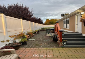 210 37th, Auburn, Washington 98002, 3 Bedrooms Bedrooms, ,2 BathroomsBathrooms,Manufactured In Park,For Sale,37th,NWM1878449