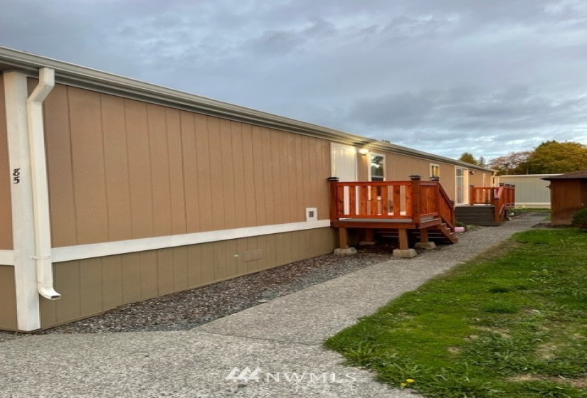 210 37th, Auburn, Washington 98002, 3 Bedrooms Bedrooms, ,2 BathroomsBathrooms,Manufactured In Park,For Sale,37th,NWM1878449