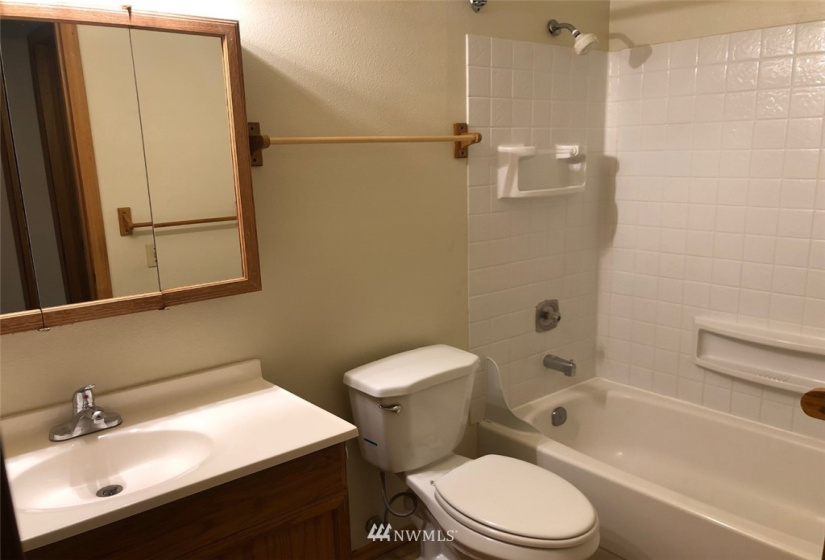 14160 74th, Kirkland, Washington 98034, 2 Bedrooms Bedrooms, ,1 BathroomBathrooms,Residential Lease,For Rent,74th,NWM1878591