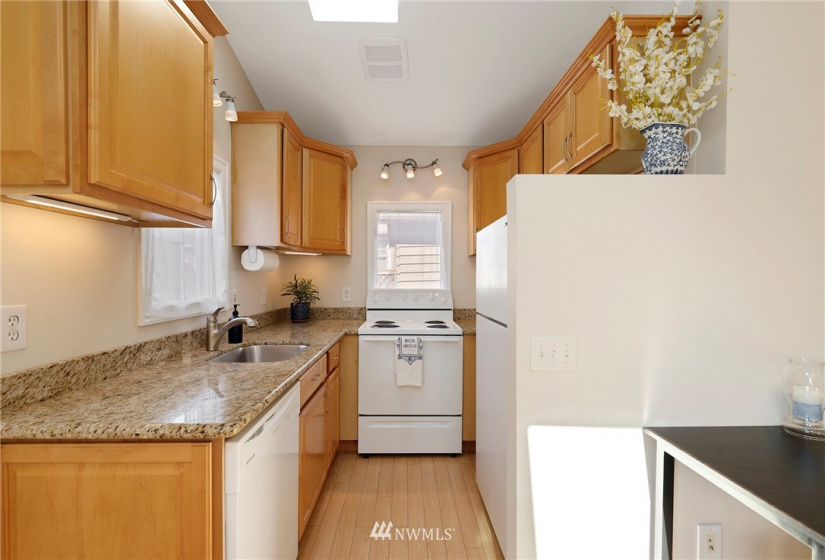 334 Williams, Renton, Washington 98057, 2 Bedrooms Bedrooms, ,Residential,For Sale,Williams,NWM1878664
