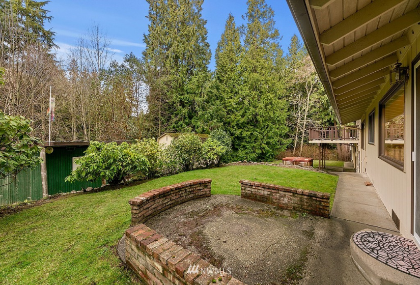 15814 70th, Edmonds, Washington 98026, 4 Bedrooms Bedrooms, ,1 BathroomBathrooms,Residential,For Sale,Meadowdale Beach,70th,NWM1878193