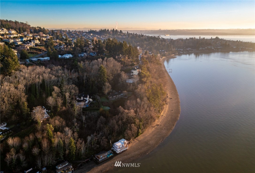 6520 Whitman, Tacoma, Washington 98422, 3 Bedrooms Bedrooms, ,2 BathroomsBathrooms,Residential,For Sale,Dash Point View,Whitman,NWM1861669