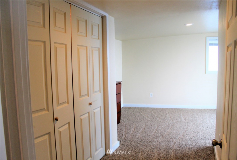6520 Whitman, Tacoma, Washington 98422, 3 Bedrooms Bedrooms, ,2 BathroomsBathrooms,Residential,For Sale,Dash Point View,Whitman,NWM1861669