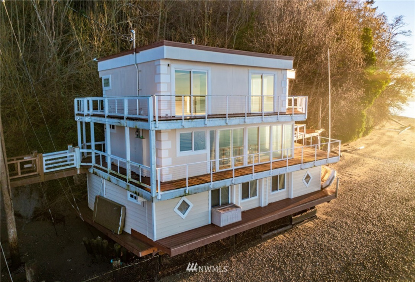 6520 Whitman, Tacoma, Washington 98422, 3 Bedrooms Bedrooms, ,2 BathroomsBathrooms,Residential,For Sale,Dash Point View,Whitman,NWM1861669