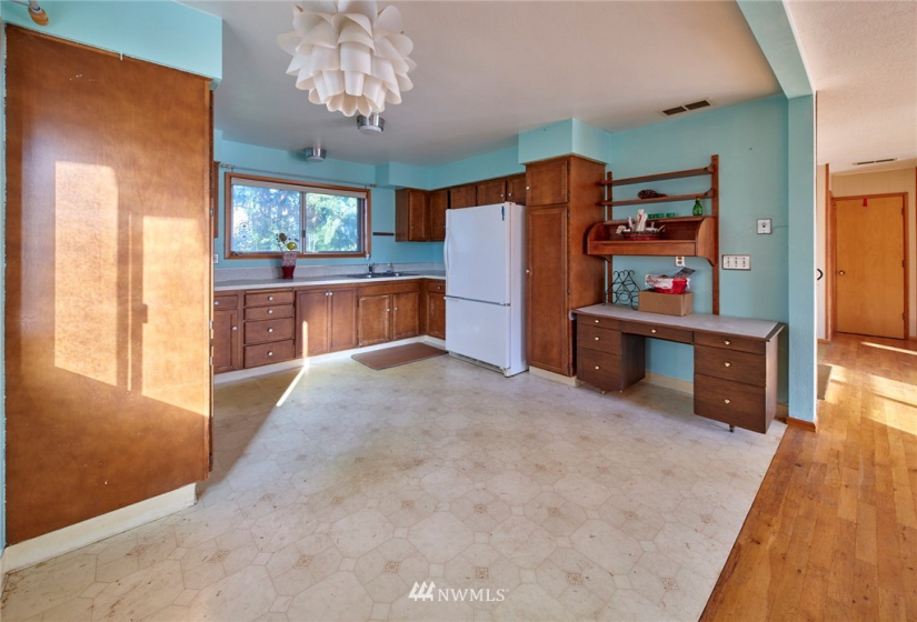 1782 Lewis River, Woodland, Washington 98674, 3 Bedrooms Bedrooms, ,1 BathroomBathrooms,Residential,For Sale,Lewis River,NWM1878745