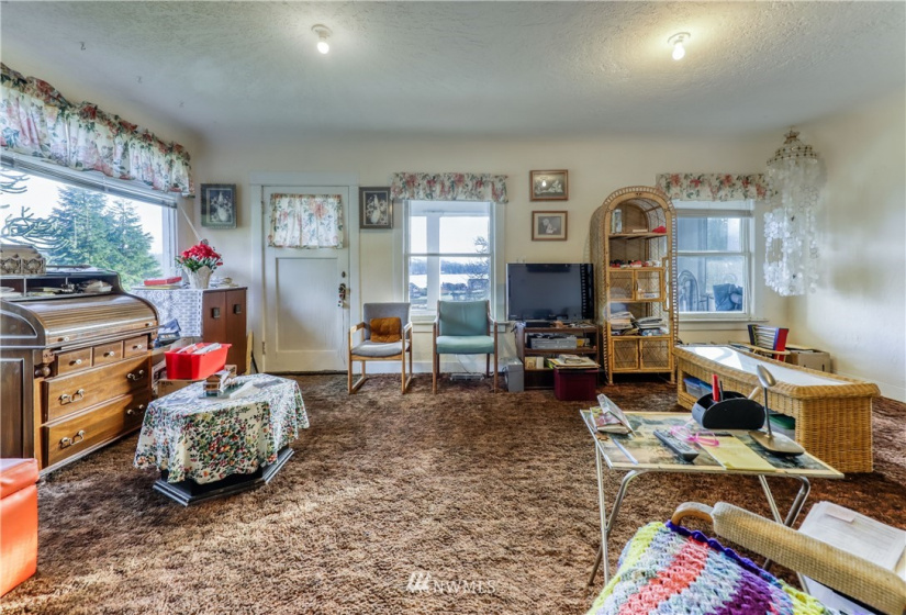 17198 Viking Way, Poulsbo, Washington 98370, 3 Bedrooms Bedrooms, ,1 BathroomBathrooms,Residential,For Sale,Viking Way,NWM1874109