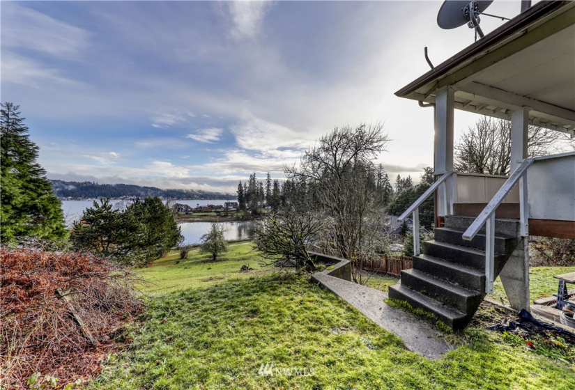 17198 Viking Way, Poulsbo, Washington 98370, 3 Bedrooms Bedrooms, ,1 BathroomBathrooms,Residential,For Sale,Viking Way,NWM1874109