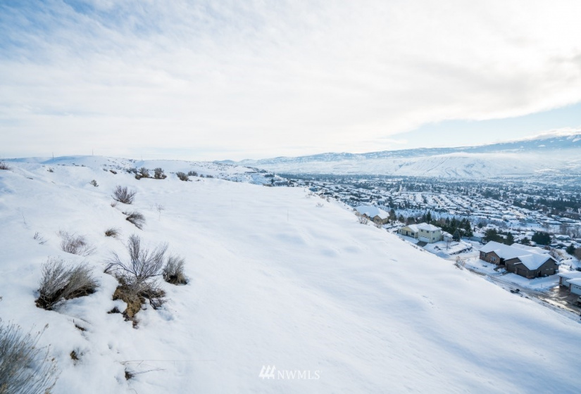 621 Upper Daniels, East Wenatchee, Washington 98802, ,Land,For Sale,Upper Daniels,NWM1878703
