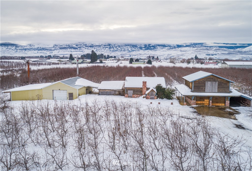 2720 2nd, East Wenatchee, Washington 98802, 6 Bedrooms Bedrooms, ,2 BathroomsBathrooms,Farm,For Sale,2nd,NWM1878821