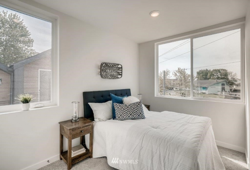 7130 B Beacon, Seattle, Washington 98108, 2 Bedrooms Bedrooms, ,1 BathroomBathrooms,Residential,For Sale,Helio,Beacon,NWM1878945