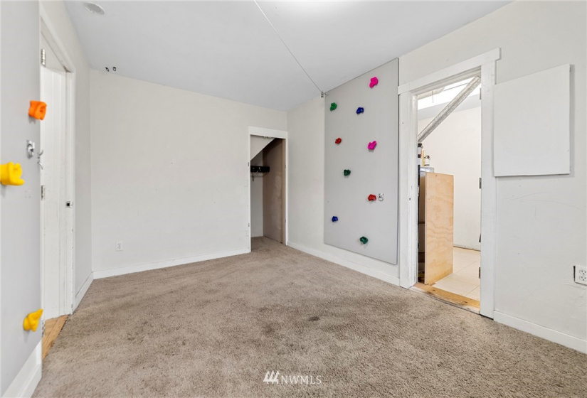 11685 44th, Tukwila, Washington 98178, 3 Bedrooms Bedrooms, ,2 BathroomsBathrooms,Residential,For Sale,44th,NWM1873666