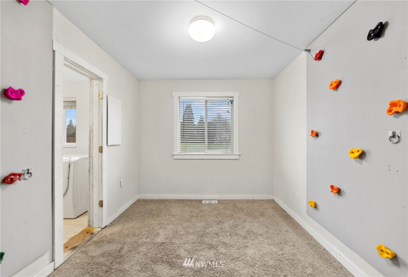 11685 44th, Tukwila, Washington 98178, 3 Bedrooms Bedrooms, ,2 BathroomsBathrooms,Residential,For Sale,44th,NWM1873666