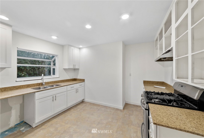 11685 44th, Tukwila, Washington 98178, 3 Bedrooms Bedrooms, ,2 BathroomsBathrooms,Residential,For Sale,44th,NWM1873666