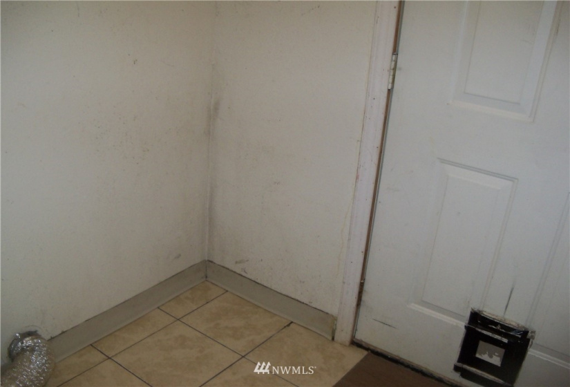 504 Fisher, Kelso, Washington 98626, 3 Bedrooms Bedrooms, ,2 BathroomsBathrooms,Residential,For Sale,Fisher,NWM1879007