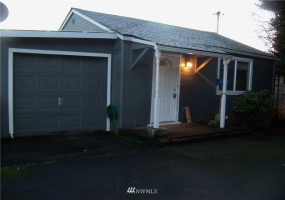 504 Fisher, Kelso, Washington 98626, 3 Bedrooms Bedrooms, ,2 BathroomsBathrooms,Residential,For Sale,Fisher,NWM1879007