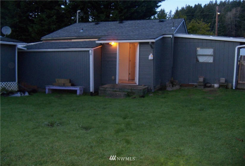 504 Fisher, Kelso, Washington 98626, 3 Bedrooms Bedrooms, ,2 BathroomsBathrooms,Residential,For Sale,Fisher,NWM1879007