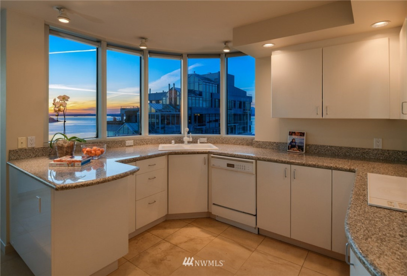 2000 1st, Seattle, Washington 98121, 2 Bedrooms Bedrooms, ,2 BathroomsBathrooms,Residential,For Sale,One Pacific Tower,1st,NWM1878267