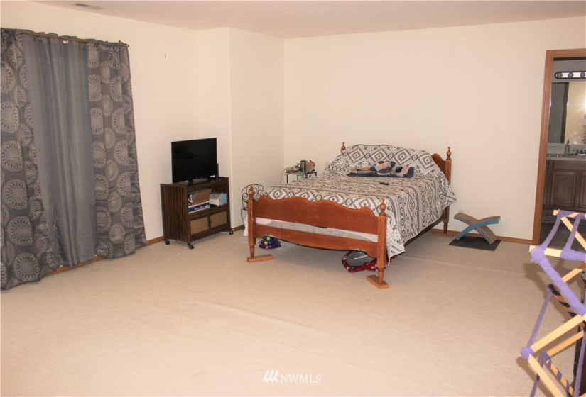 20022 Kuper, Centralia, Washington 98531, 3 Bedrooms Bedrooms, ,2 BathroomsBathrooms,Residential,For Sale,Kuper Estates,Kuper,NWM1879042