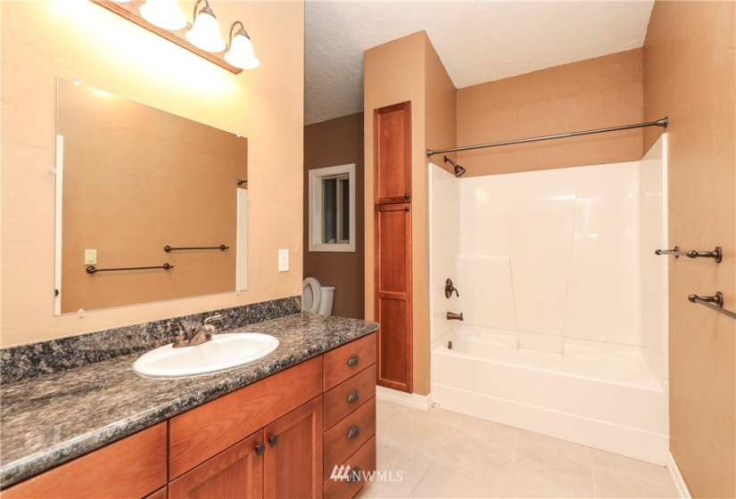 410 Harmon, Chehalis, Washington 98532, 3 Bedrooms Bedrooms, ,2 BathroomsBathrooms,Residential,For Sale,Harmon,NWM1879099