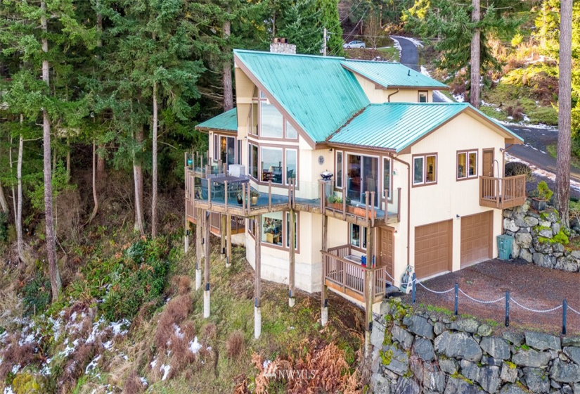 3103 Mt Vista, Lummi Island, Washington 98262, 2 Bedrooms Bedrooms, ,3 BathroomsBathrooms,Residential,For Sale,Mt Vista,NWM1877799