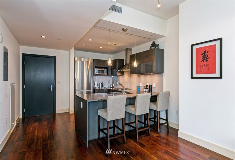 737 Olive, Seattle, Washington 98101, 1 Bedroom Bedrooms, ,1 BathroomBathrooms,Residential Lease,For Rent,Olive 8,Olive,NWM1879474