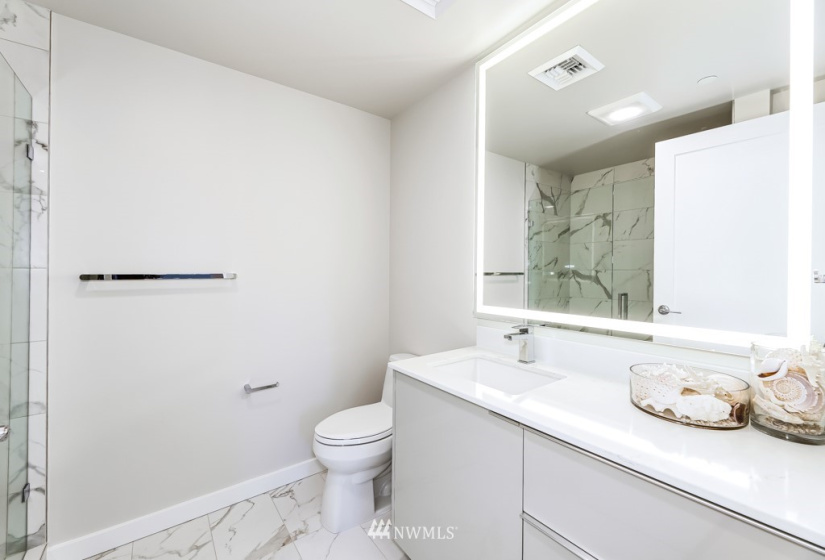 450 Main, Seattle, Washington 98104, 2 Bedrooms Bedrooms, ,1 BathroomBathrooms,Residential,For Sale,KODA Condominium,Main,NWM1877516