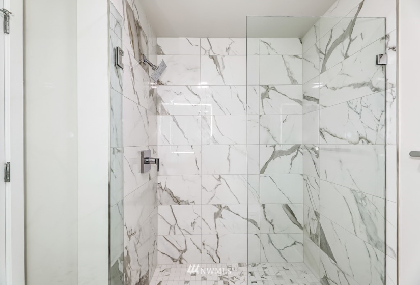 450 Main, Seattle, Washington 98104, 2 Bedrooms Bedrooms, ,1 BathroomBathrooms,Residential,For Sale,KODA Condominium,Main,NWM1877516