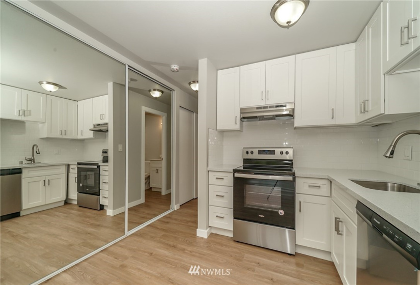 1707 Boylston, Seattle, Washington 98122, ,1 BathroomBathrooms,Residential,For Sale,Seventeen07,Boylston,NWM1874278