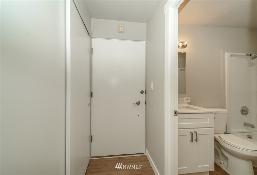 1707 Boylston, Seattle, Washington 98122, ,1 BathroomBathrooms,Residential,For Sale,Seventeen07,Boylston,NWM1874278