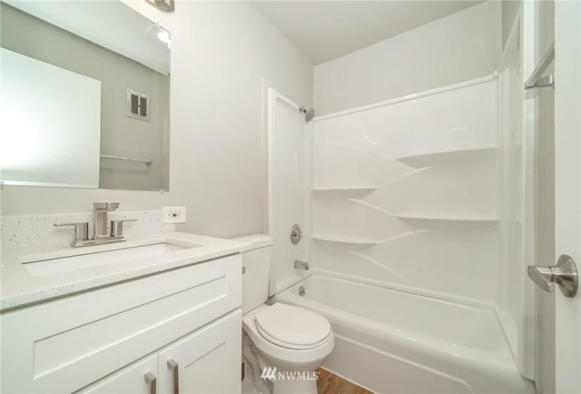 1707 Boylston, Seattle, Washington 98122, ,1 BathroomBathrooms,Residential,For Sale,Seventeen07,Boylston,NWM1874278