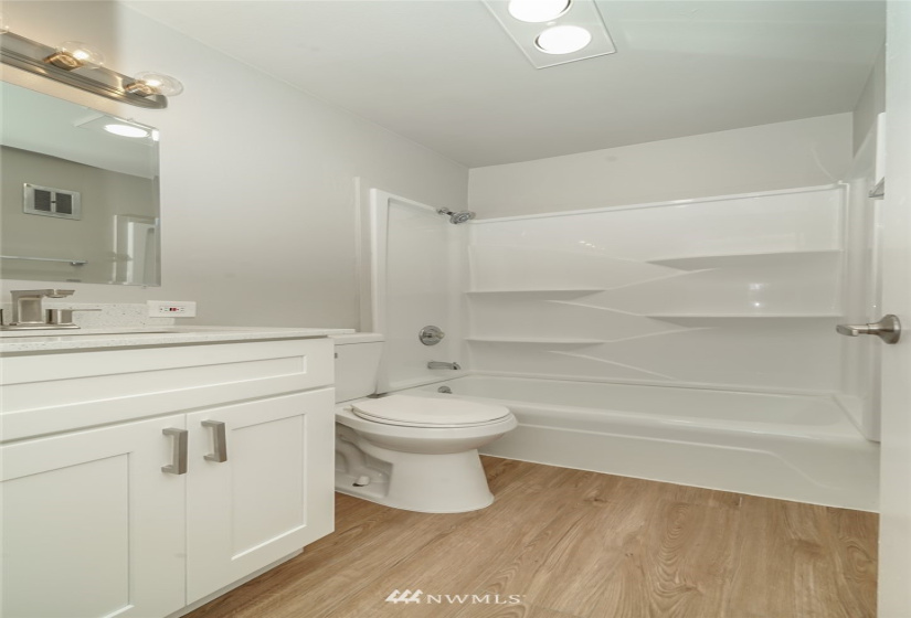 1707 Boylston, Seattle, Washington 98122, ,1 BathroomBathrooms,Residential,For Sale,Seventeen07,Boylston,NWM1874278