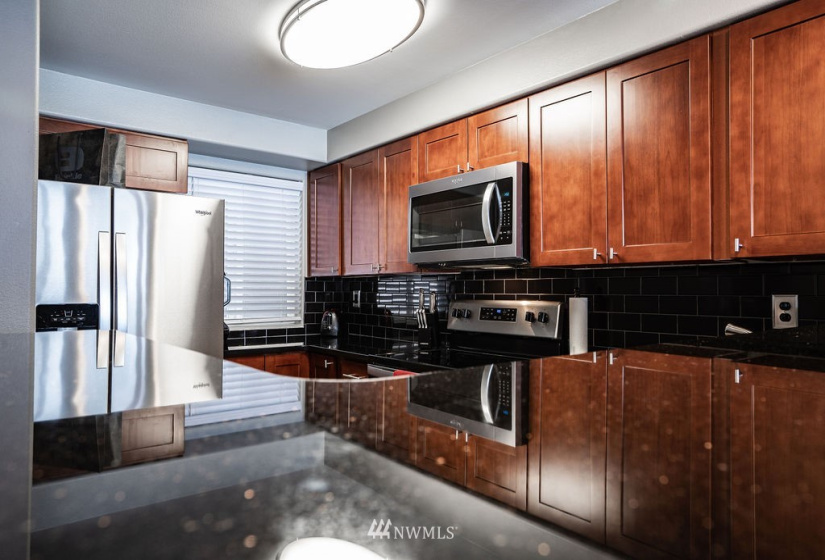 2900 Marina, Moses Lake, Washington 98837, 2 Bedrooms Bedrooms, ,2 BathroomsBathrooms,Residential,For Sale,Sunset Shores Condominiums,Marina,NWM1879161