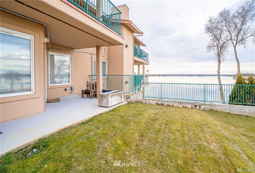 2900 Marina, Moses Lake, Washington 98837, 2 Bedrooms Bedrooms, ,2 BathroomsBathrooms,Residential,For Sale,Sunset Shores Condominiums,Marina,NWM1879161