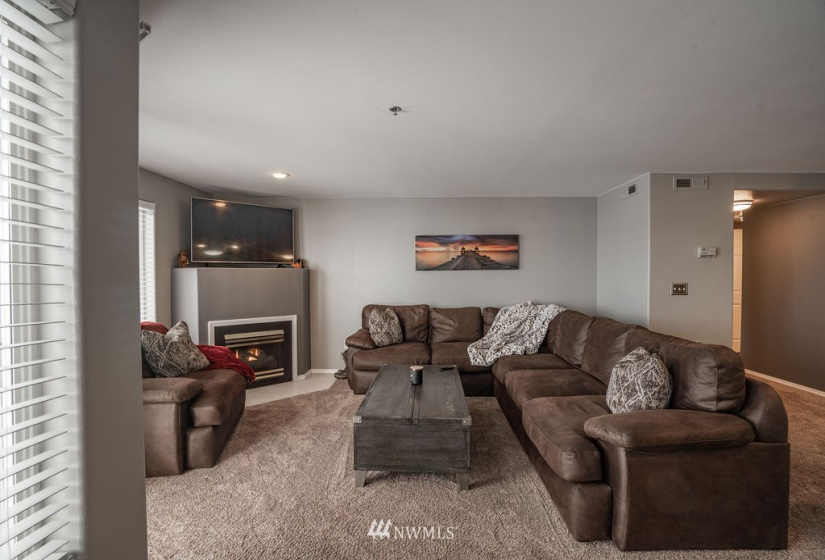 2900 Marina, Moses Lake, Washington 98837, 2 Bedrooms Bedrooms, ,2 BathroomsBathrooms,Residential,For Sale,Sunset Shores Condominiums,Marina,NWM1879161