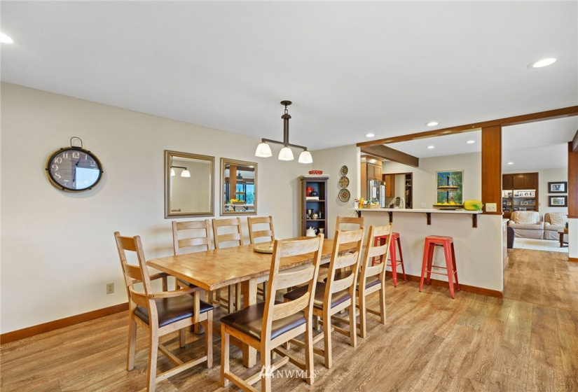 9204 Warren, Gig Harbor, Washington 98335, 4 Bedrooms Bedrooms, ,4 BathroomsBathrooms,Residential,For Sale,Warren,NWM1875643