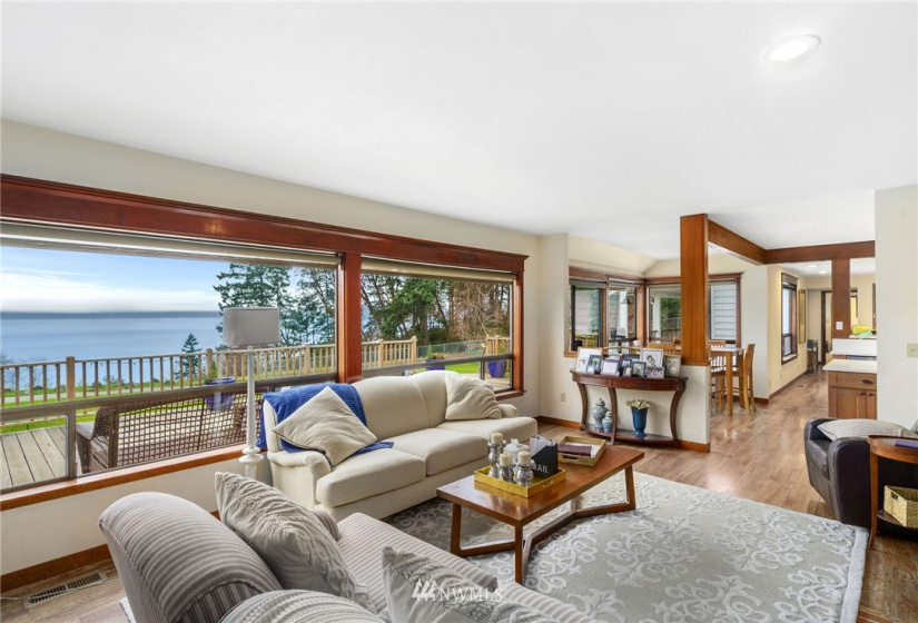 9204 Warren, Gig Harbor, Washington 98335, 4 Bedrooms Bedrooms, ,4 BathroomsBathrooms,Residential,For Sale,Warren,NWM1875643