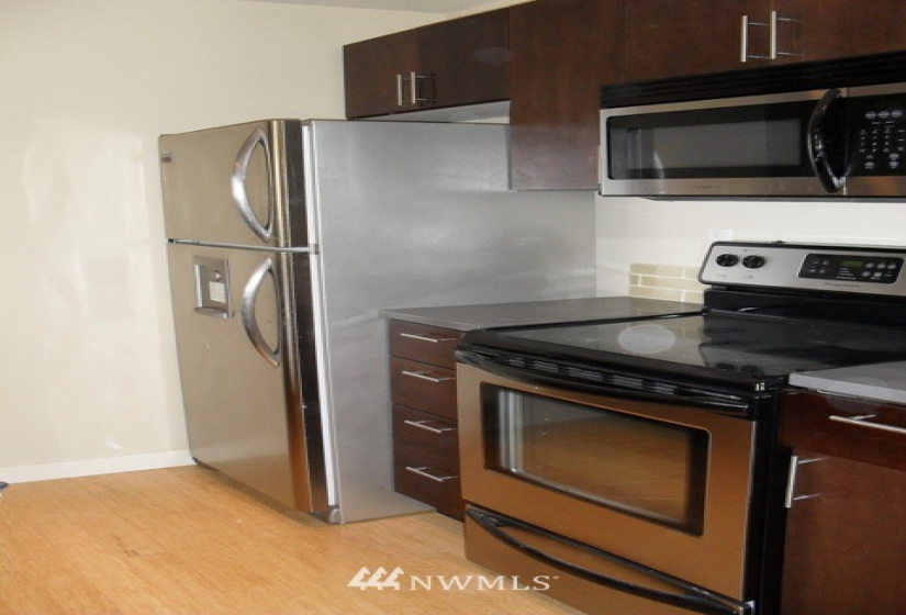 15132 82nd, Redmond, Washington 98052, 1 Bedroom Bedrooms, ,1 BathroomBathrooms,Residential Lease,For Rent,82nd,NWM1879805