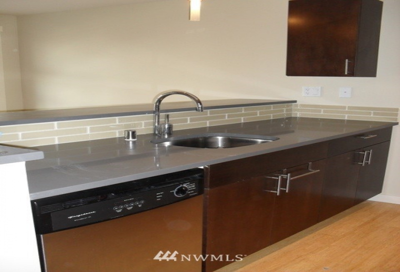 15132 82nd, Redmond, Washington 98052, 1 Bedroom Bedrooms, ,1 BathroomBathrooms,Residential Lease,For Rent,82nd,NWM1879805