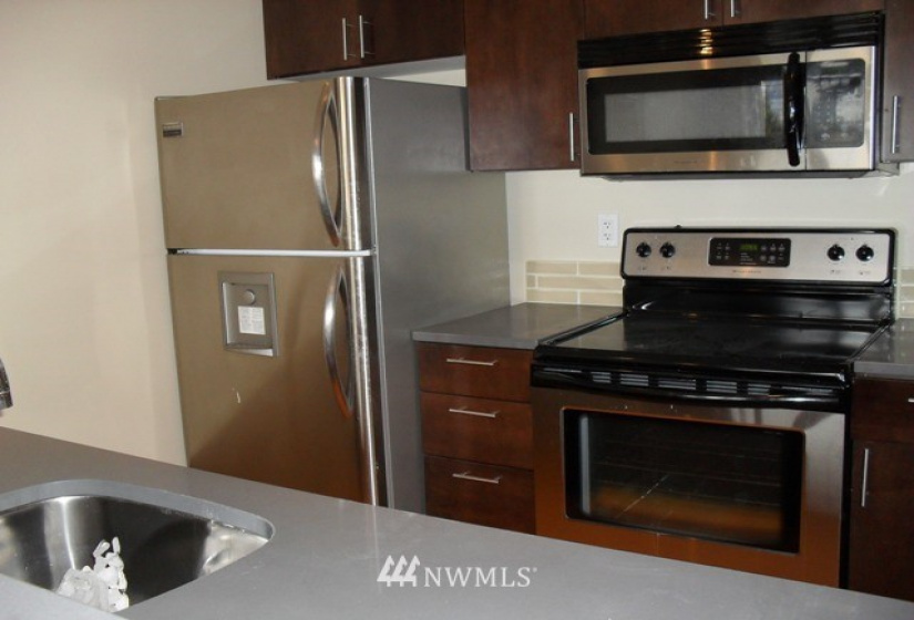 15132 82nd, Redmond, Washington 98052, 1 Bedroom Bedrooms, ,1 BathroomBathrooms,Residential Lease,For Rent,82nd,NWM1879805