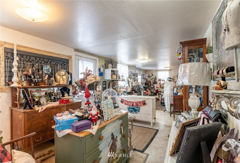 3835 Broadway, Moses Lake, Washington 98837, ,Commercial Sale,For Sale,Broadway,NWM1878525