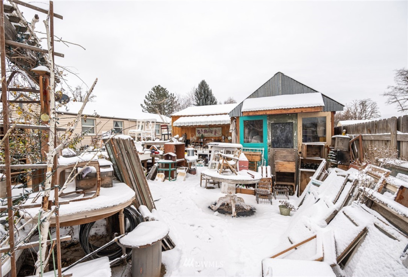 3835 Broadway, Moses Lake, Washington 98837, ,Commercial Sale,For Sale,Broadway,NWM1878525
