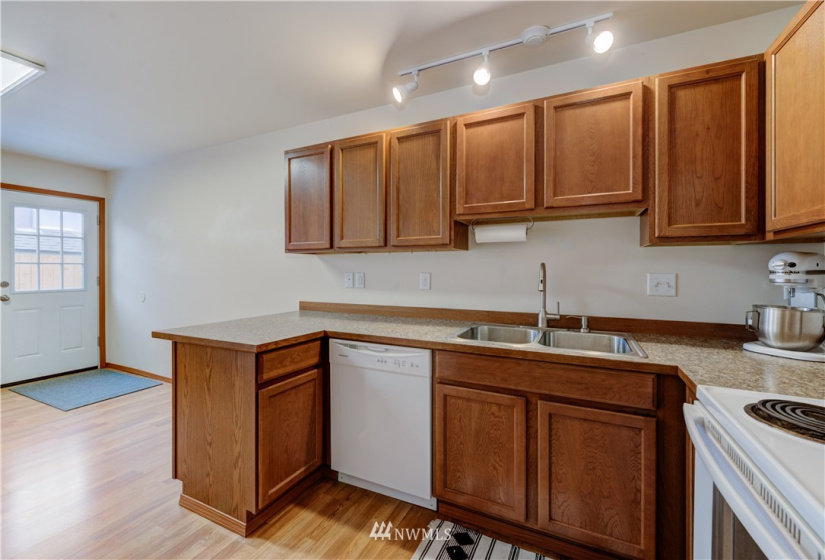 3970 Vista Del Ray, East Wenatchee, Washington 98802, 3 Bedrooms Bedrooms, ,2 BathroomsBathrooms,Residential,For Sale,Blueridge Estates,Vista Del Ray,NWM1879810