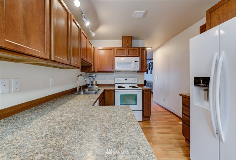 3970 Vista Del Ray, East Wenatchee, Washington 98802, 3 Bedrooms Bedrooms, ,2 BathroomsBathrooms,Residential,For Sale,Blueridge Estates,Vista Del Ray,NWM1879810