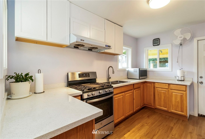 5104 Sammamish, Issaquah, Washington 98027, 2 Bedrooms Bedrooms, ,1 BathroomBathrooms,Residential,For Sale,Sammamish,NWM1879875
