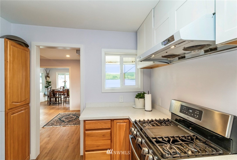 5104 Sammamish, Issaquah, Washington 98027, 2 Bedrooms Bedrooms, ,1 BathroomBathrooms,Residential,For Sale,Sammamish,NWM1879875