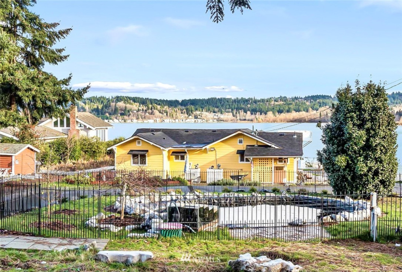 5104 Sammamish, Issaquah, Washington 98027, 2 Bedrooms Bedrooms, ,1 BathroomBathrooms,Residential,For Sale,Sammamish,NWM1879875