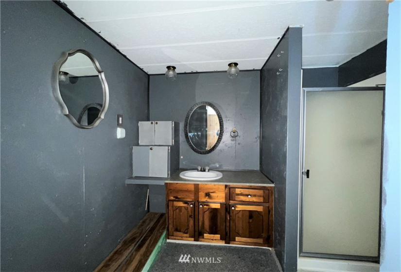 782 Louisiana, Republic, Washington 99166, 2 Bedrooms Bedrooms, ,1 BathroomBathrooms,Residential,For Sale,COURTHOUSE ADDITION,Louisiana,NWM1879325