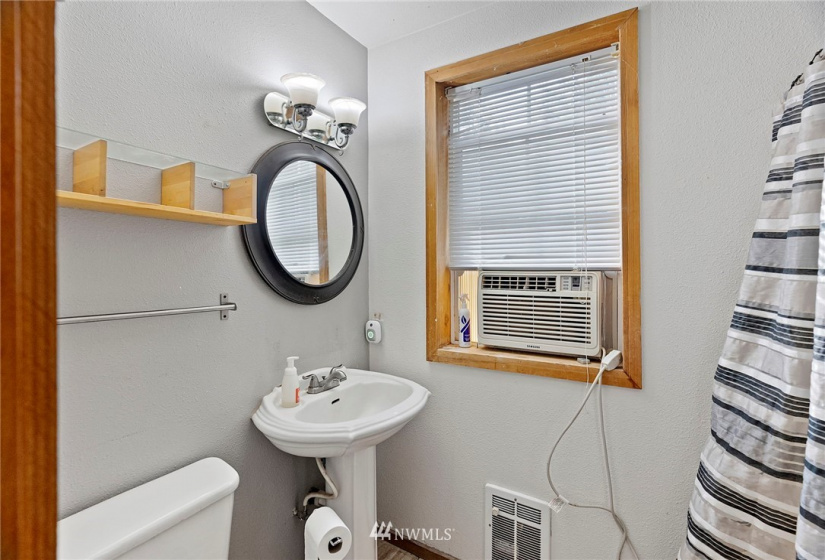16318 82nd, Lakebay, Washington 98349, 3 Bedrooms Bedrooms, ,3 BathroomsBathrooms,Residential,For Sale,82nd,NWM1879735